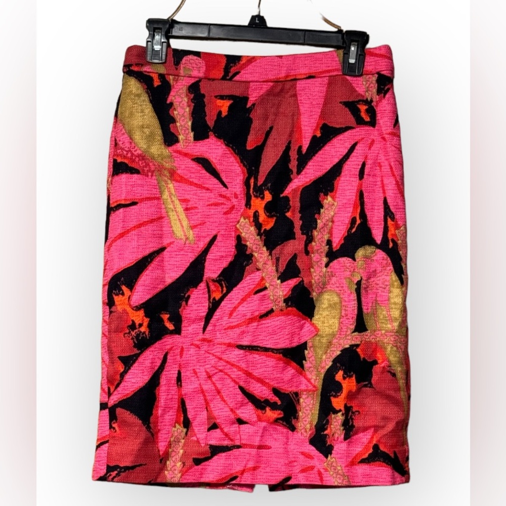 EUC J. Crew 2 Pencil® skirt in palm print grass cloth